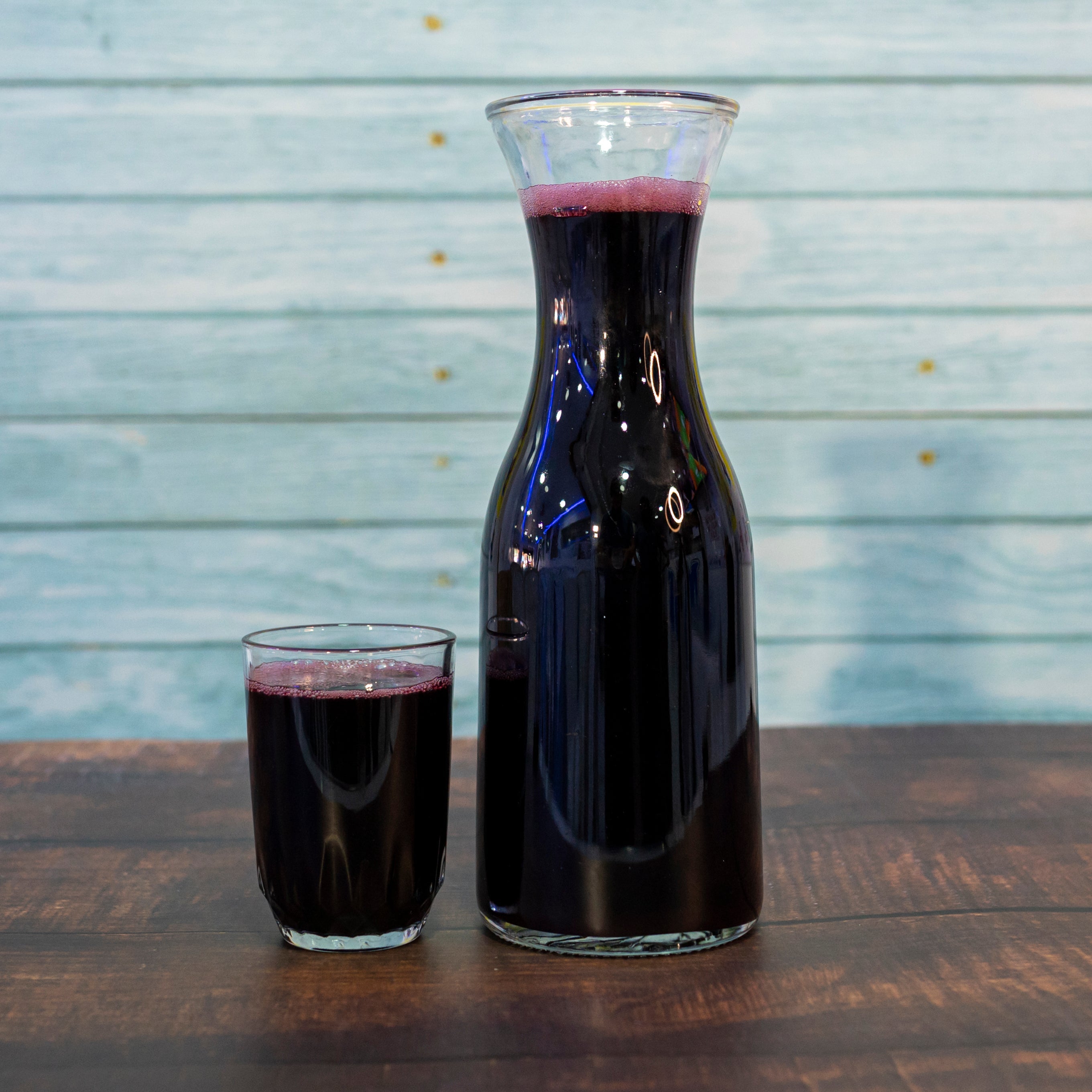 Black Grape Vine (Vitis vinifera – Classic Sweet Table Grapes)